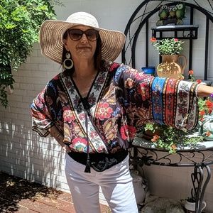 Colorful top, no tags but never worn.